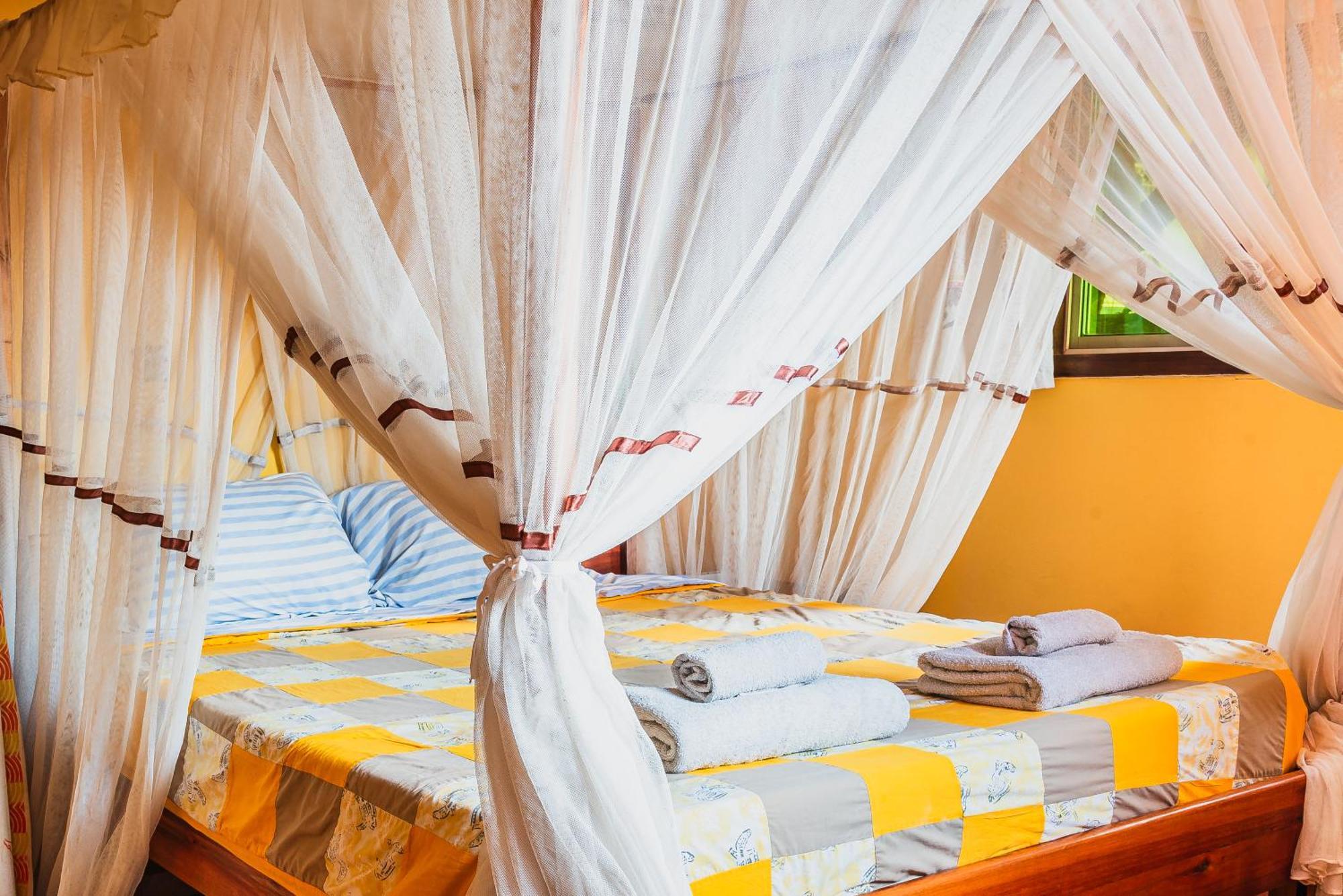 Aparthotel Jardin Tropical Бужумбура Екстер'єр фото