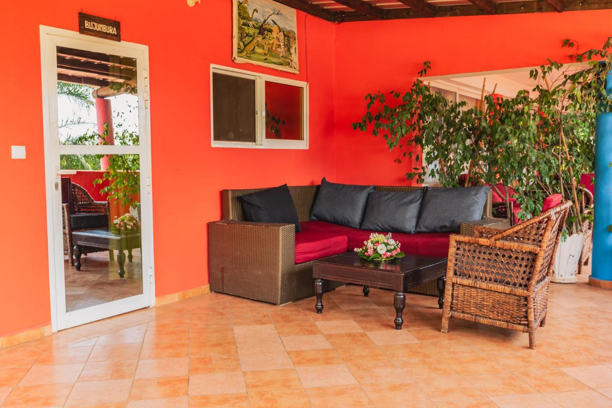 Aparthotel Jardin Tropical Бужумбура Екстер'єр фото